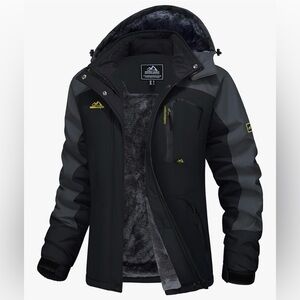 Women’s Black and Gray Outdoor Ski Jacket